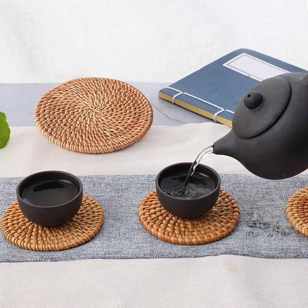 Retro Natural Rattan Woven Placemat round Table Mat Insulation Coasters Pot Coffee Placemats Pad Anti-Slip Table Mats Handicraft